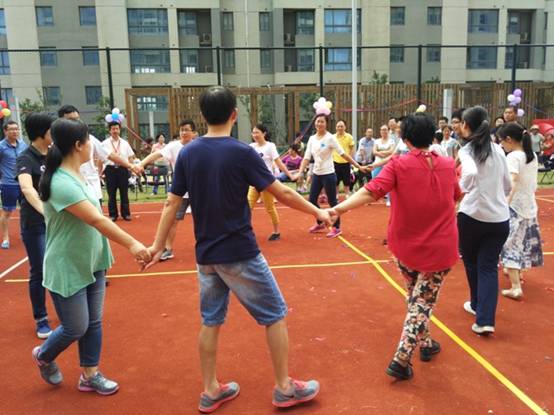 http://www.acae.com/ckfinder/userfiles/images/第四轮游戏-爱的抱抱.jpg